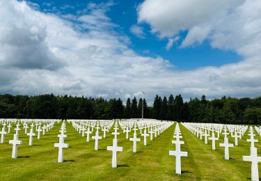 Randonnée Marche Neupré - Promenade au cimetière américain de Neuville-en-Condroz  - Photo