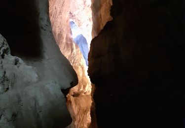 Excursión Senderismo Saint-Christophe - Grottes des Echelles - Photo