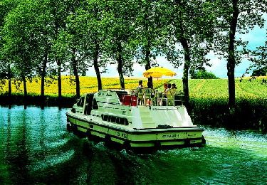 Trail Walking Ayguesvives - Ayguevisves from the Canal du Midi - Photo
