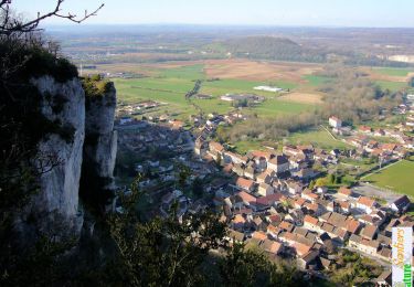 Tour Wandern Serrières-de-Briord - La Vierge de Chateland, en boucle depuis Serrières de Briord - Photo