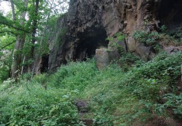Tour Wandern Neussargues en Pinatelle - Sentier des vieilles pierres - Photo