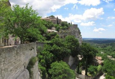 Tour Wandern Saint-Rémy-de-Provence - Les Baux de Provence - Photo