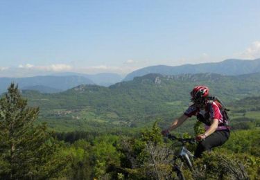 Tocht Mountainbike Camurac - Du sentier Cathare à Espéraza - Photo