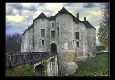 Excursión Senderismo Harcourt - Circuit de l'ancienne abbaye du parc - Harcourt - Photo