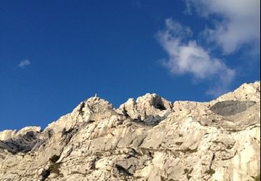 Tour Wandern Saint-Antonin-sur-Bayon - Refuge Cézanne - Photo