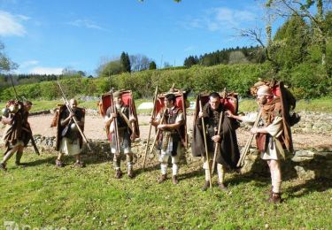 Tour Wandern Glux-en-Glenne - Marche Expérimentale Légion VIII Augusta - Bibracte - Arleuf - Photo