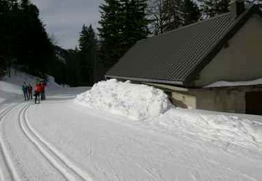 Excursión Deportes de invierno Mijoux -  Piste de la Petite Grand (rouge - 10,5km ) - Photo