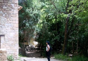 Tour Wandern Monieux - gorges de l'anesque - Photo