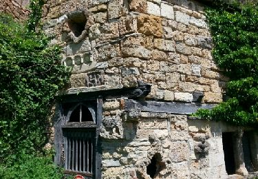 Tour Wandern Salles-la-Source - corniche du créneau salle la source - Photo