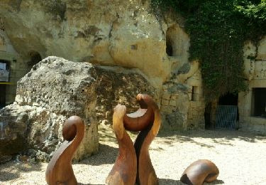 Trail Walking Gennes-Val-de-Loire - Le chemin  des  vieilles  pierres  saint  georges  des  7  voies   - Photo