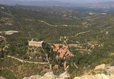 Trail Walking Sainte-Colombe-de-la-Commanderie - Sainte Colombe au roc de Majorque - Photo