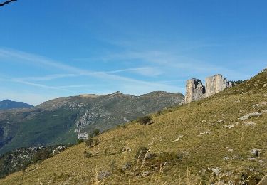 Randonnée Marche Castellane - Castellane-Cadieres de Brandis - Photo