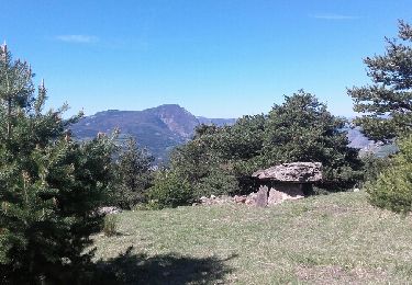 Trail Walking Pontis - dolmen du Villard Pontis - Photo