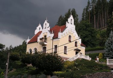 Percorso A piedi Nedvědice - Po naučných stezkách na hrad Pernštejn I. etapa - Photo