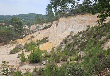 Trail Walking Rustrel - Colorado  - Photo