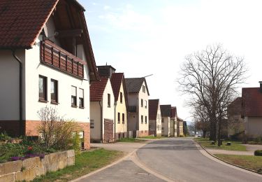 Randonnée A pied Ebensfeld - Verbindungsweg gelber Balken (Gleusdorf) - Busendorf - Tafel 2688 - Photo