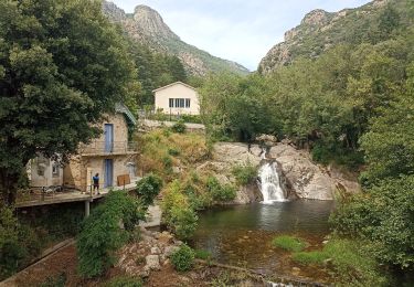 Excursión Senderismo Colombières-sur-Orb - boucle aux gorges de Colombieres  - Photo