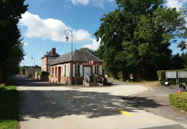 Tocht Elektrische fiets Saint-Étienne-la-Thillaye - Boucle St Étienne - Beaumont - St Hymer - Pierrefitte - Pont-Leveque  - Photo