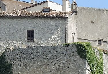 Excursión A pie Barrea - Fonte Canarelle - Rocca Chiarano - Photo